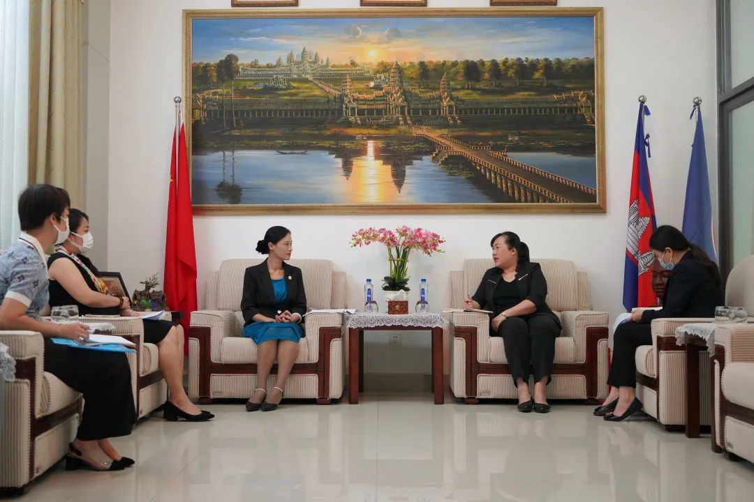 东博会秘书处秘书长韦朝晖拜会柬埔寨驻南宁总领事