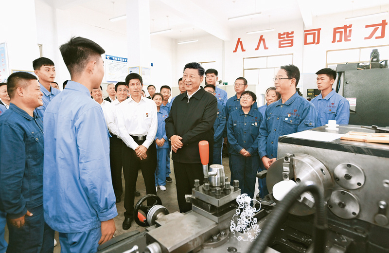 习近平：深入实施新时代人才强国战略 加快建设世界重要人才中心和创新高地(图6)