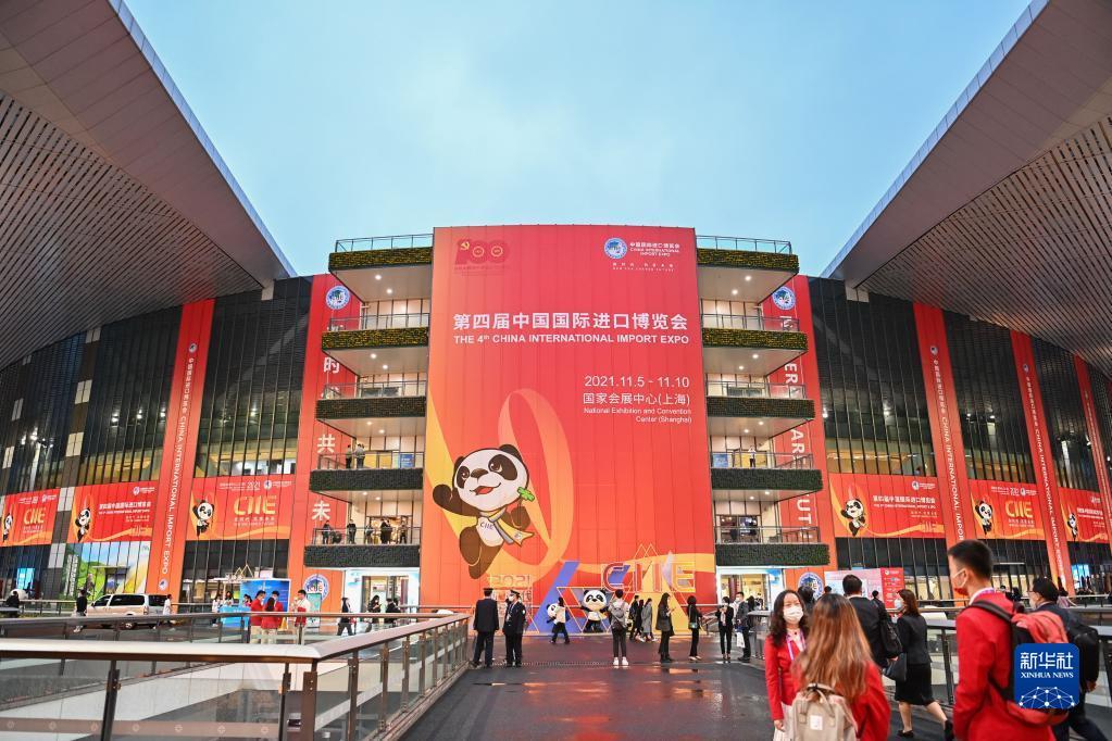 激荡五洲四海的时代强音——习近平新时代中国特色社会主义思想的世界性贡献述评(图7)